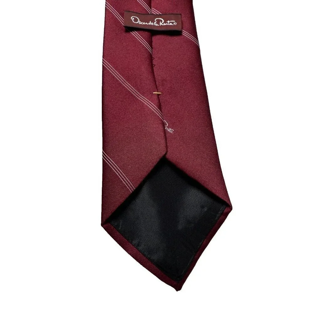 Oscar De La Renta Mens Classic Necktie Tie Burgundy White Stripes